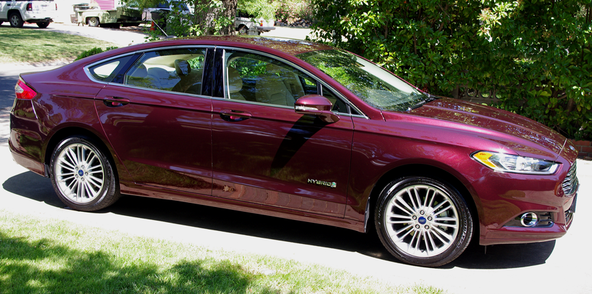 Ford fusion hybrid bordeaux